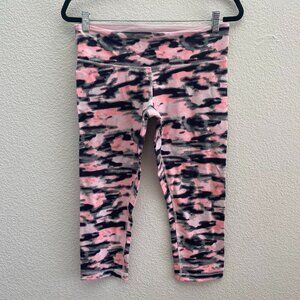 Lululemon Wamo Camo Wunder Under Cropped Tights Size 8 / 21 Inch Inseam Low Rise